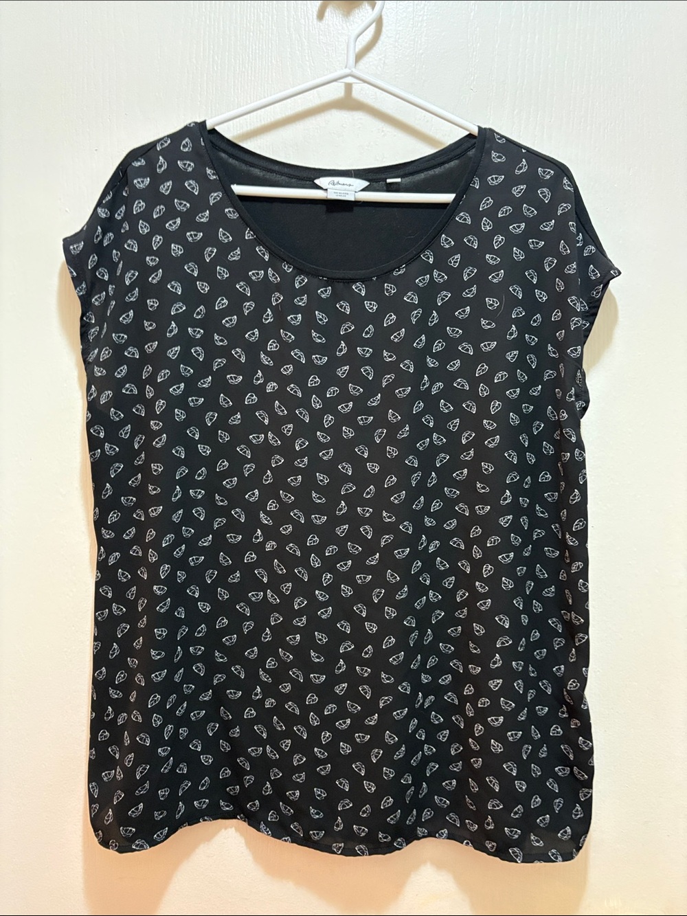 Reitmans Black Short Sleeve Blouse with White Leaf Print